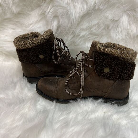 Duena Bootie cliffs by white mountain A5 - Picture 7 of 8